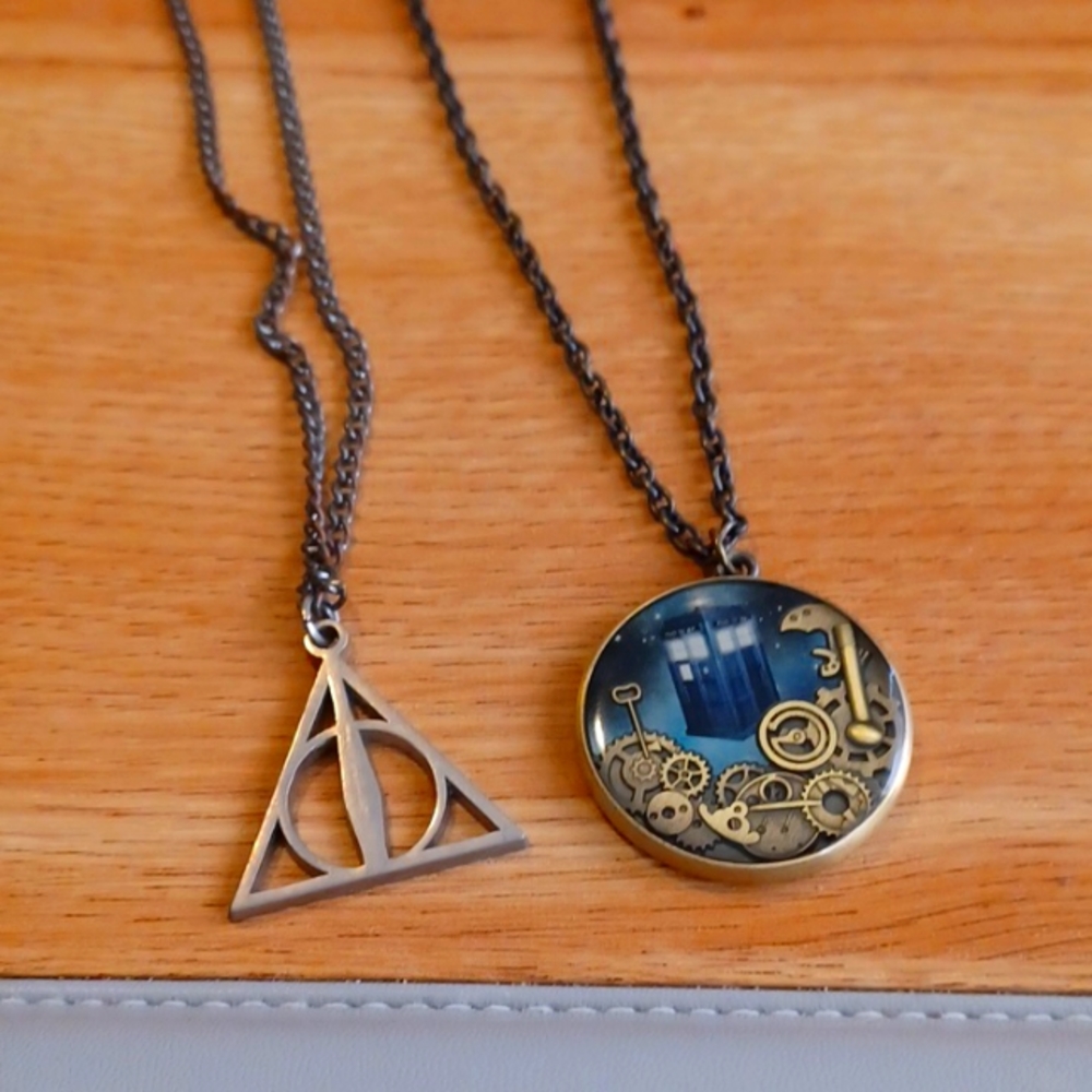 Hot topic Necklaces